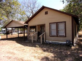 505 W Pecan St, San Saba, TX 76877