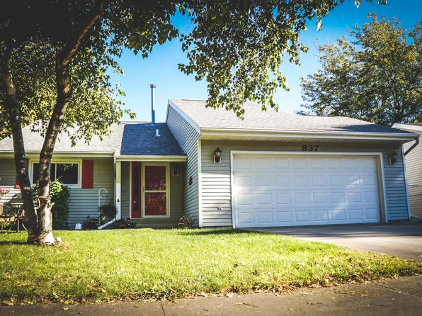 937 Chalet Dr NW, Rochester, MN 55901