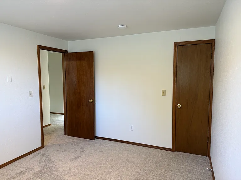 Guest Bedroom #1