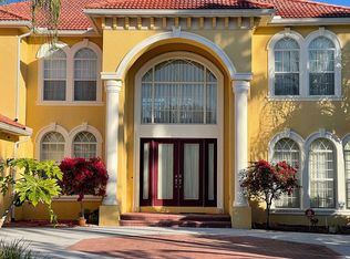 9816 Tree Tops Lake Rd, Tampa, FL 33626