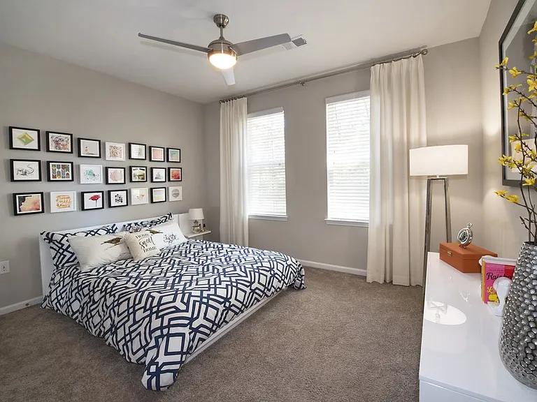 Legacy 521 Apartments — Photo 30