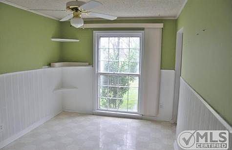 5th image of 242 Moore St