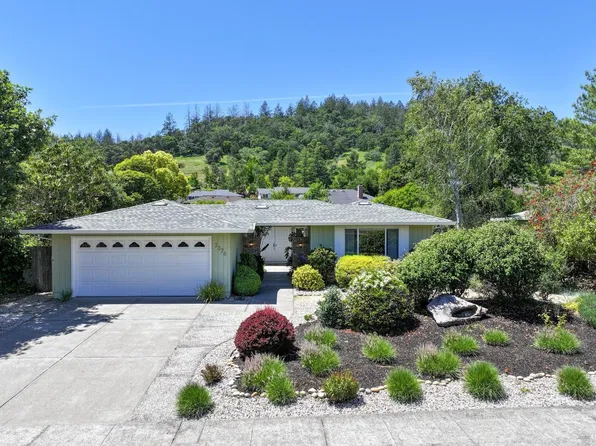 7376 Oakmont Drive, Santa Rosa, CA 95409
