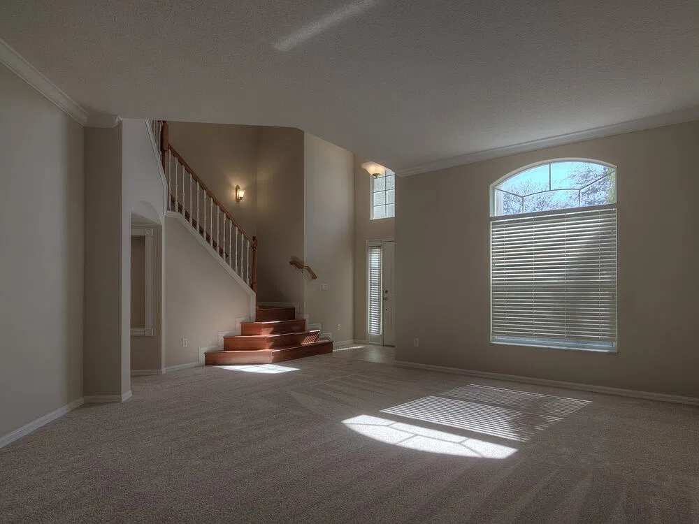 4 bed, 2.5 bath, 2436 sqft, $2,670 — Photo 4