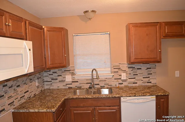 7401 Sage Oak St — Photo 3