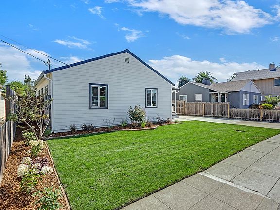 2nd image of 1518 Cypress Ave