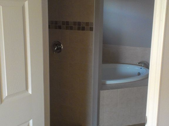 5th image of 24241 Twin Lake Dr