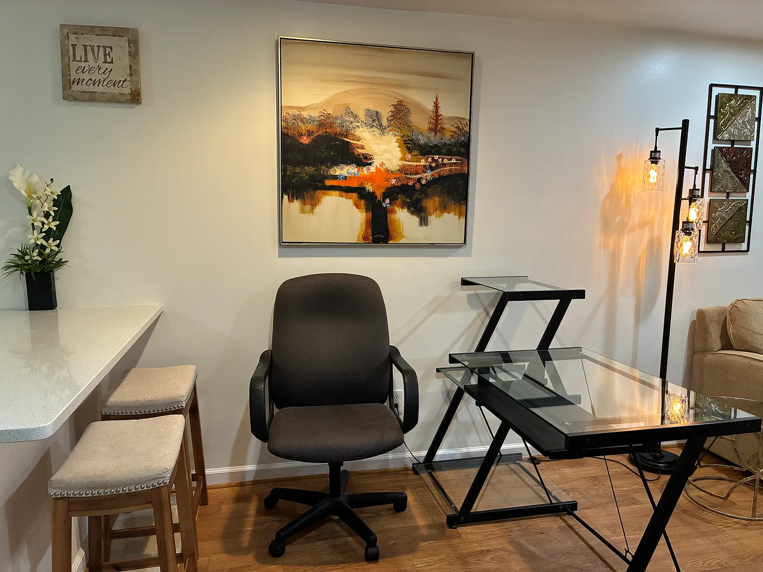 1 bed, 900 sqft, $1,700 — Photo 4