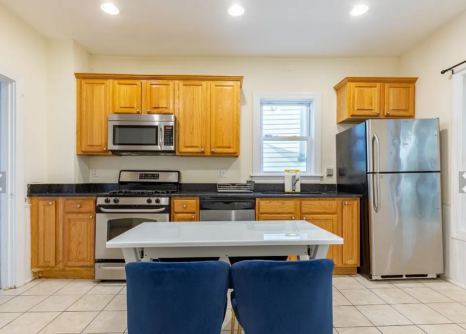 59-61 Hillside St #3X