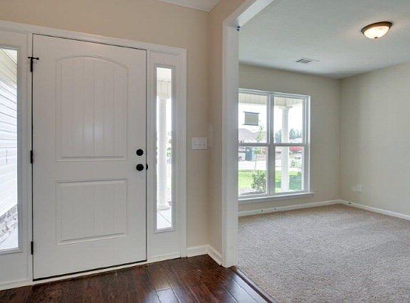 5th image of 3234 Alexandria Dr