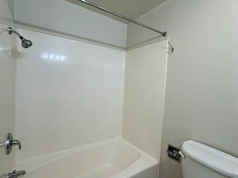 46 N Stewart St #F — Photo 7