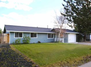 1409 Honeybee Ln, Gardnerville, NV 89460