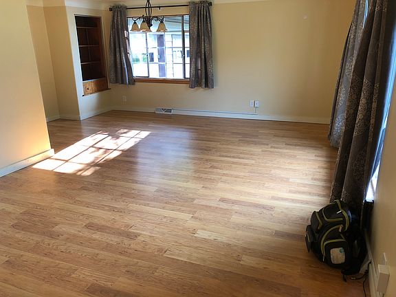 Ft livingroom/dinning room