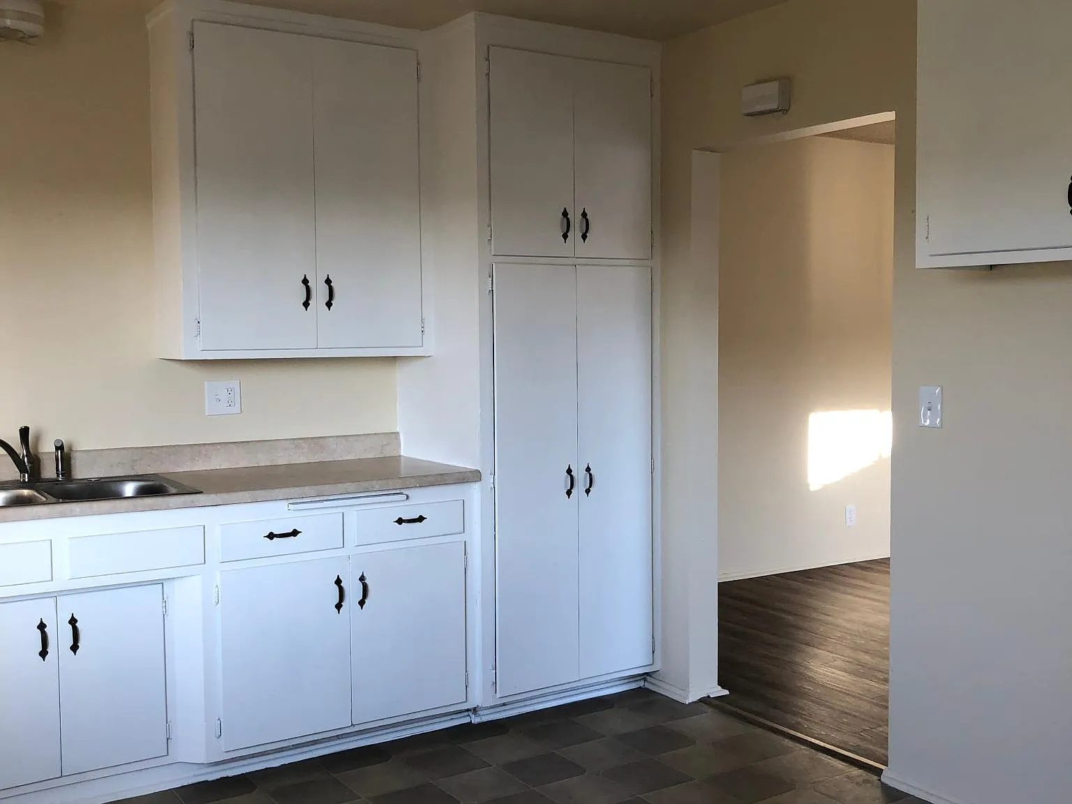 4914 Bell Ave — Photo 1