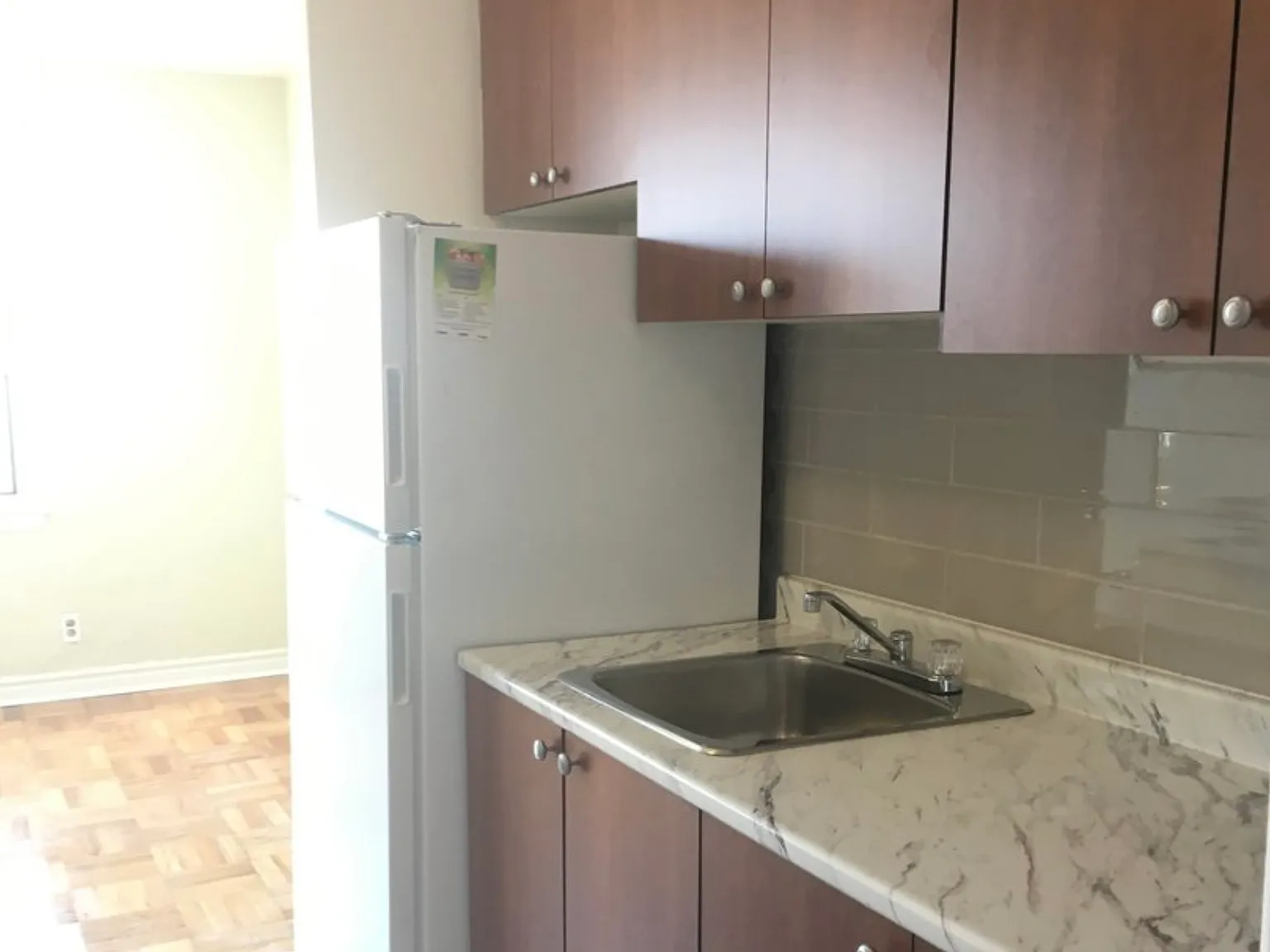 2 bed, 800 sqft, $1,875 — Photo 2