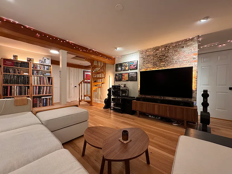 78 Sycamore St #2 — Photo 16