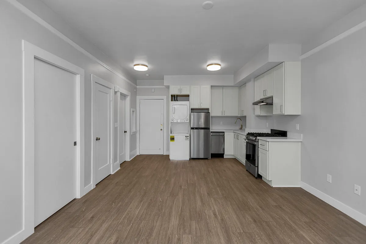 Building Photo - 1130 Larkin