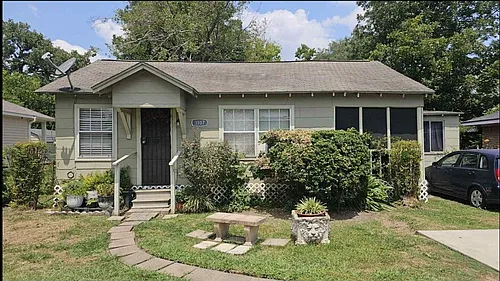 3107 Melbourne St Photo 1