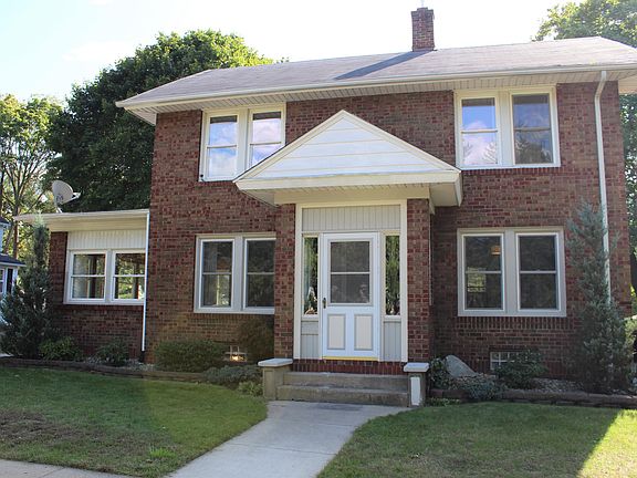 2nd image of 1208 E Michigan Ave