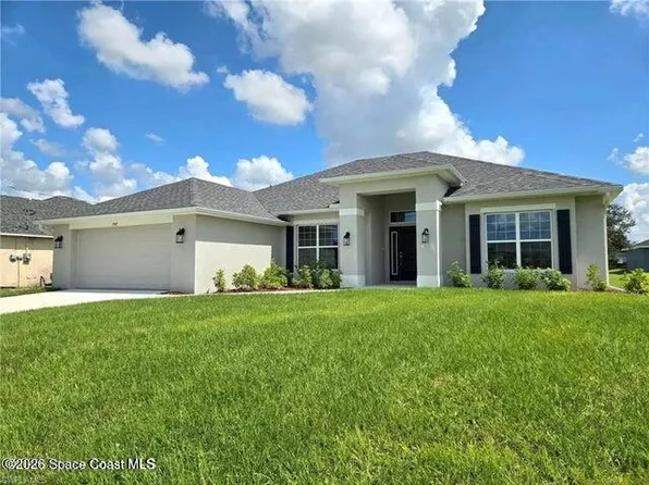 930 Palo Alto St SE, Palm Bay, FL 32909