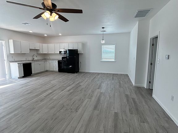 3rd image of 2529 Cardinal Rd APT A
