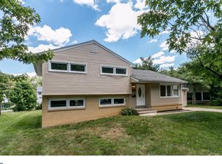 32 N Avon Dr, Claymont, DE 19703
