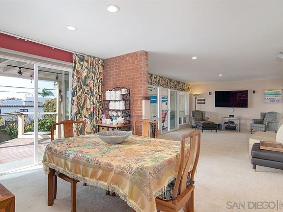 4th image of 1016 Moana Dr