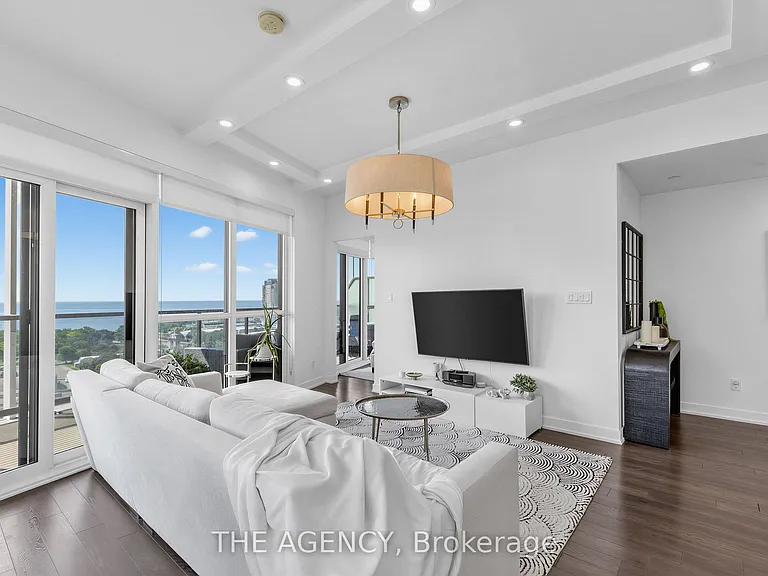 30 Ordnance St #1811 — Photo 3