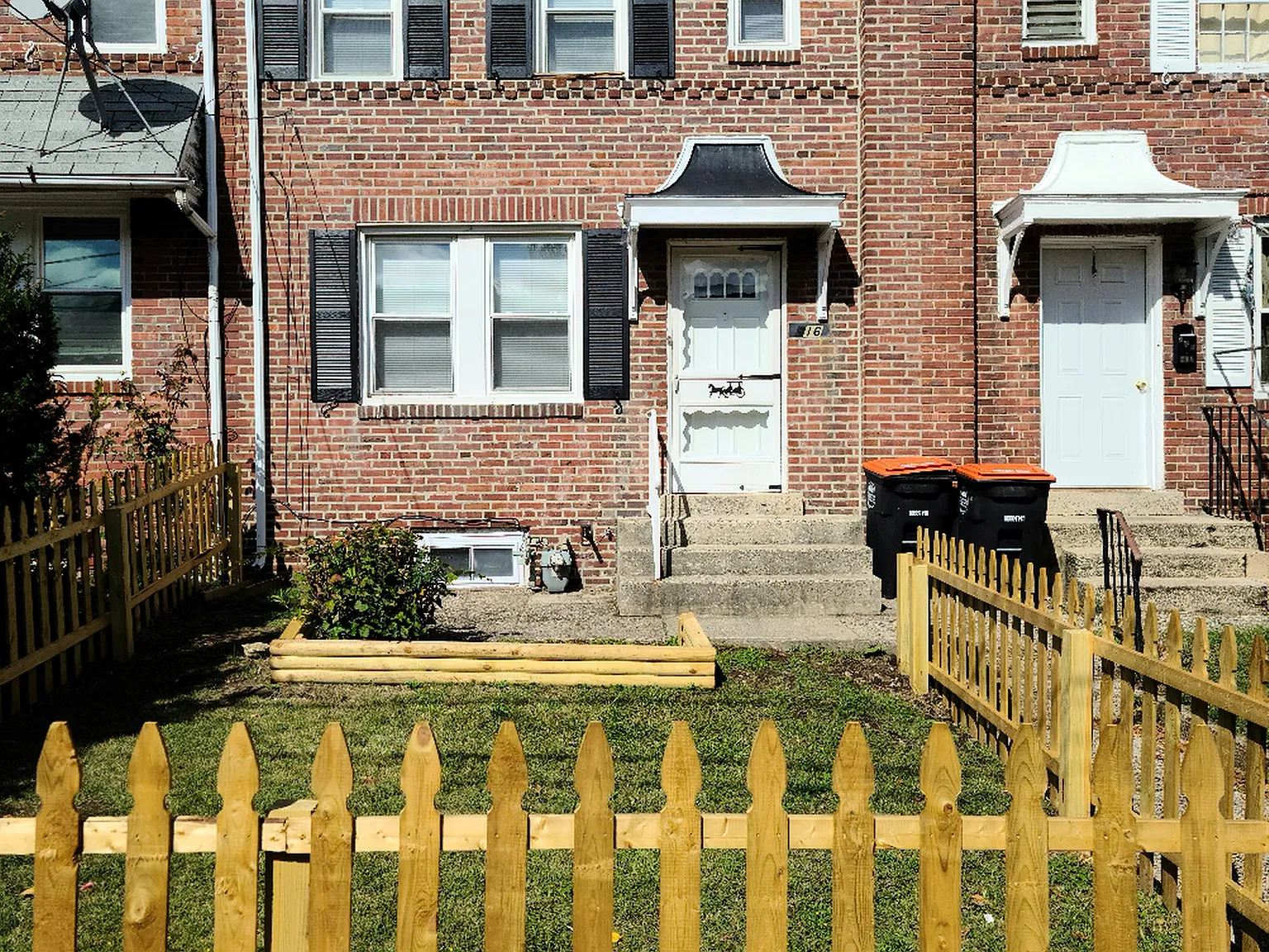 3 bed, 1152 sqft, $1,600 — Photo 1