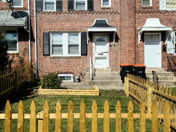 216 Meade St, Chester, PA 19013