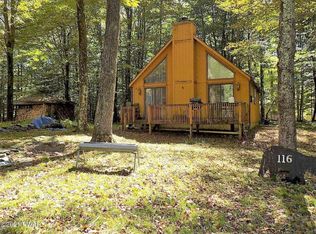 116 Freedom Pl, Greentown, PA 18426