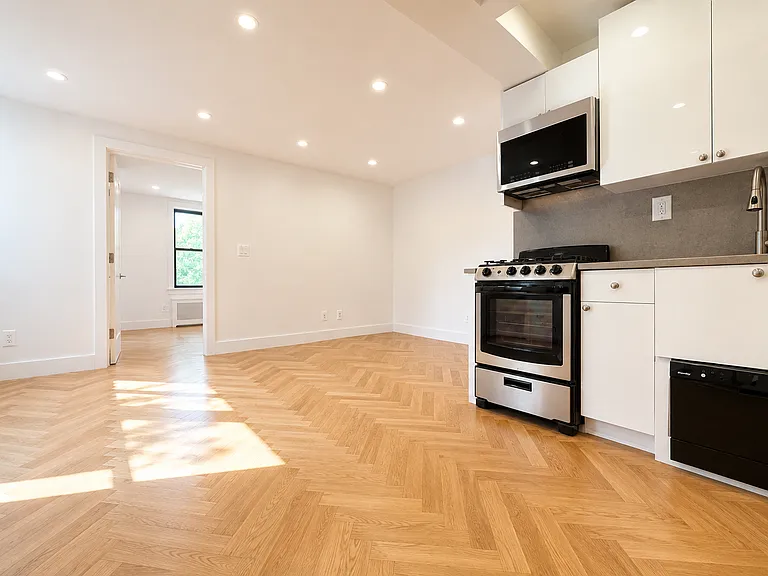 111 Woodruff Ave #4B — Photo 5