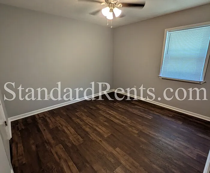 8121 Winewood Way — Photo 19