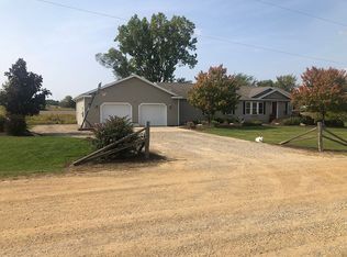 12662 Sunsdown Ln, Sunfield, MI 48890