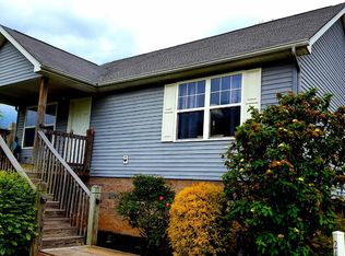 24 Grandview Dr #24, Taylorsville, KY 40071