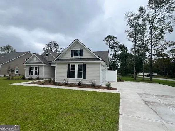 352 Harbour Island Cir, Waverly, GA 31565