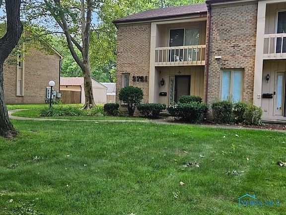 2nd image of 2721 Westcastle Dr Unit A