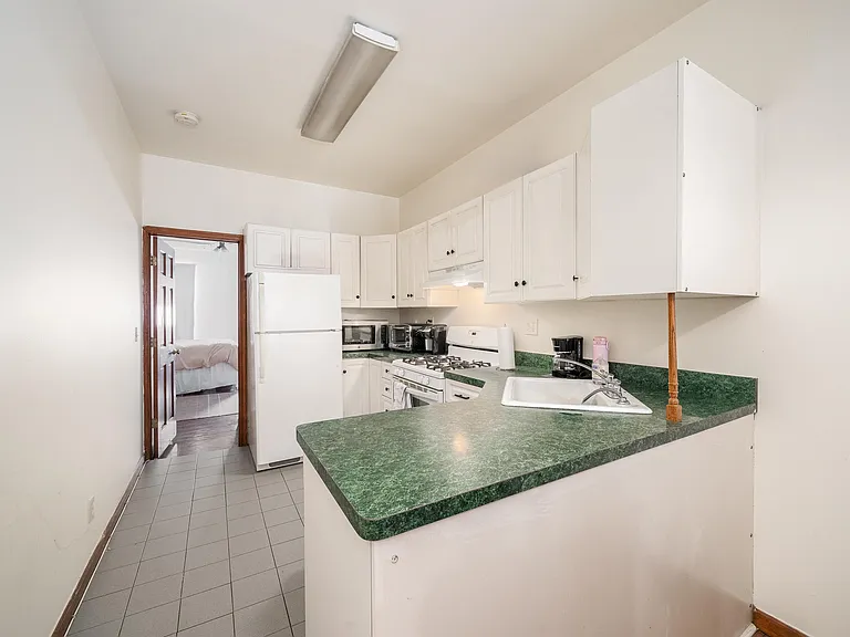 1010 Washington St #4L — Photo 5