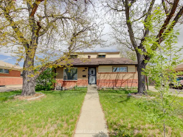 6900 Larsh Dr, Denver, CO 80221