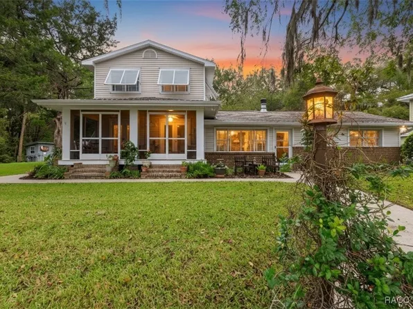 34 Aragon Dr, Inglis, FL 34449