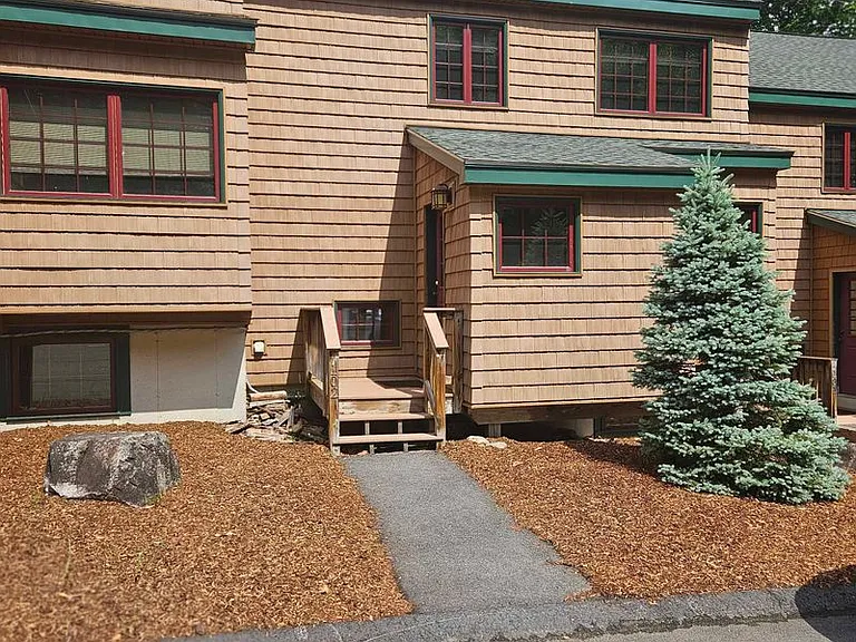 10 Kernwood Dr #2 — Photo 1