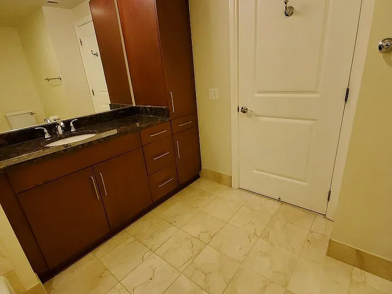 8220 Crestwood Heights Dr — Photo 28