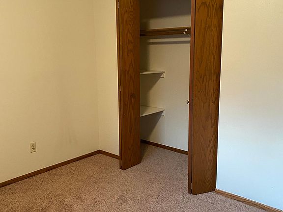 4th image of 2815 S 17th St APT 101