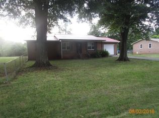 200 Hobson Dr, Mocksville, NC 27028