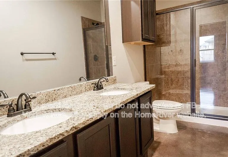 390 Joanne Loop #A — Photo 13