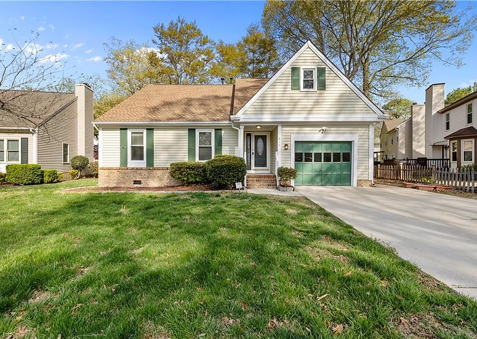 1st image of 812 Hardwood Dr