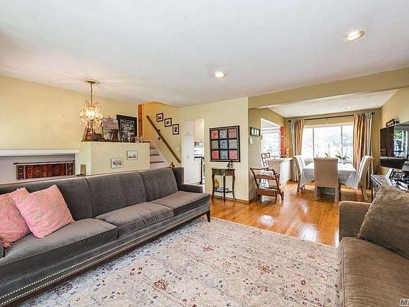 5th image of 353 Clearmeadow Dr