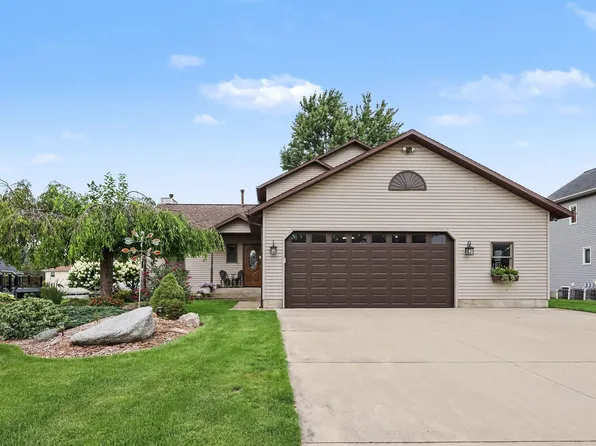 12776 Theris Dr, Wayland, MI 49348