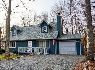 130 Safro Ct, Pocono Lake, PA 18347