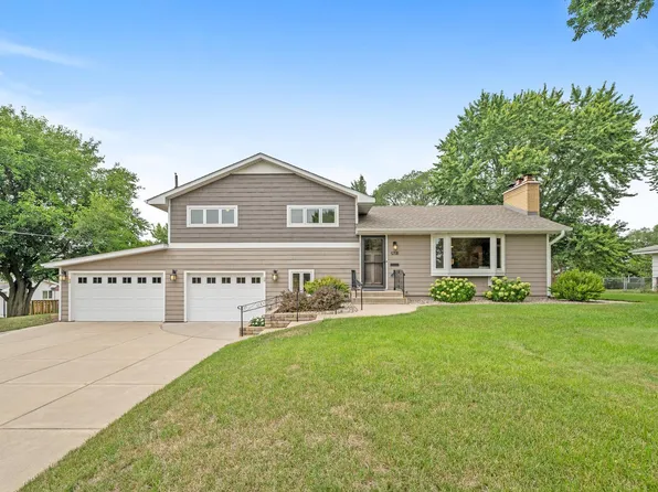 4208 Overlook Dr, Bloomington, MN 55437
